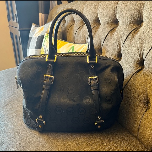 Michael Kors Handbags - Michael Kors Bag